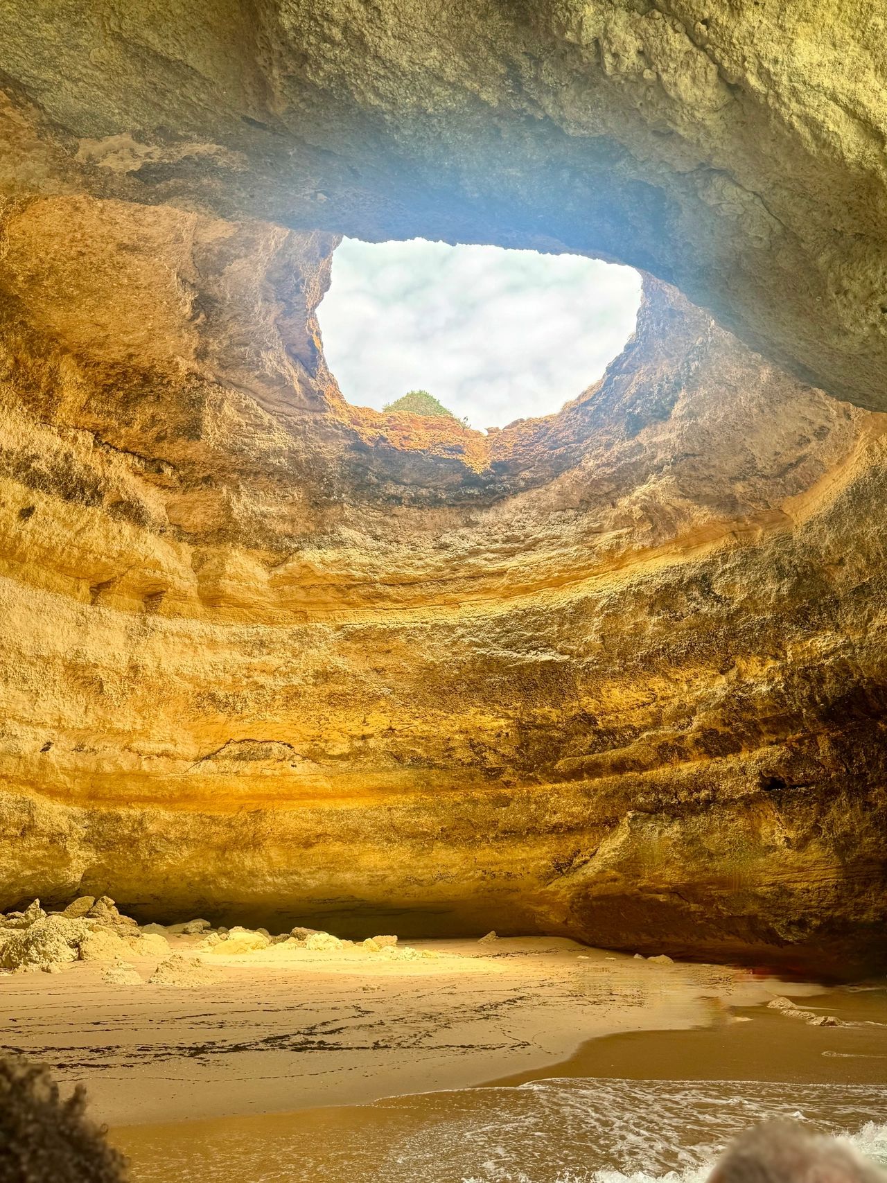 La magnifique grotte de Benagil ✨